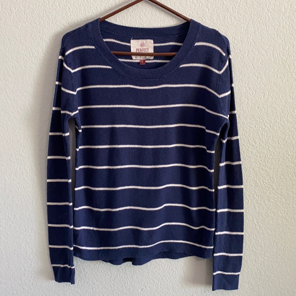 SO Navy & White pullover sweater